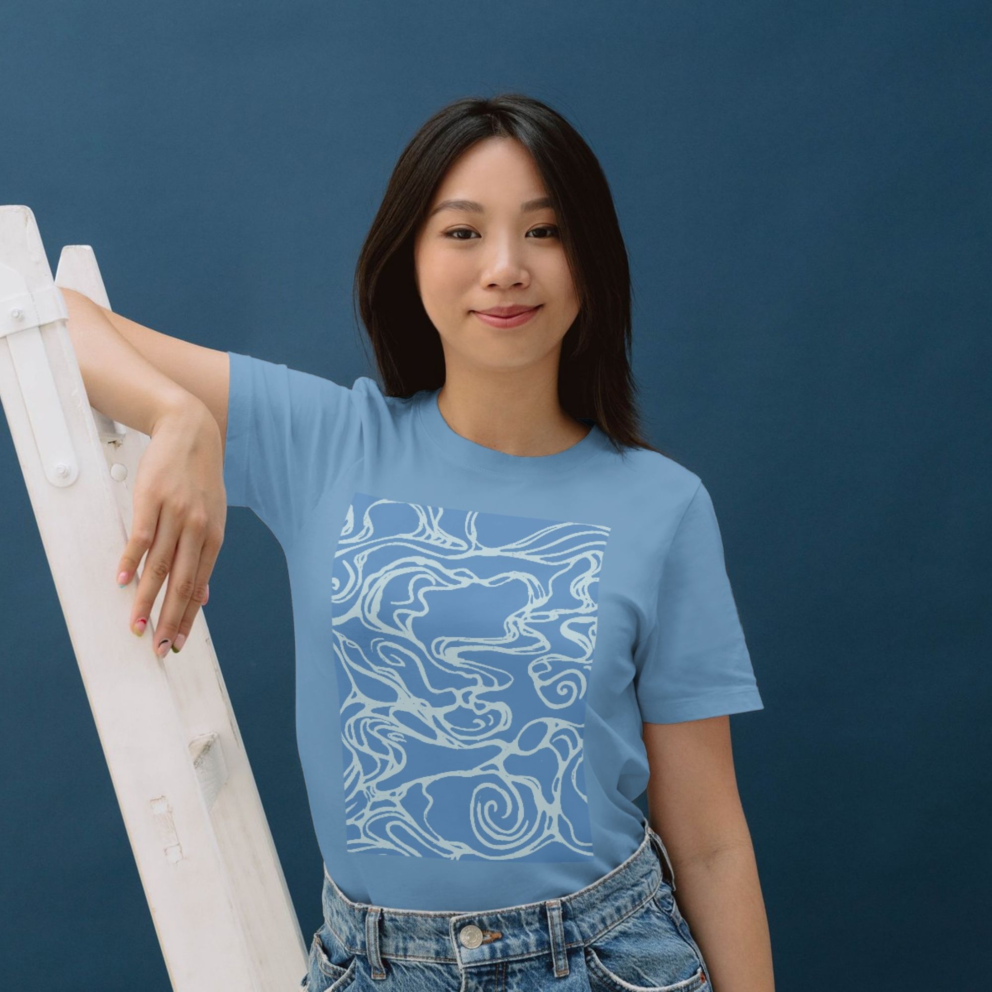 T-Shirt mit Wasserwirbel Wasserwirbel Kollektion Whispers of the Sea
